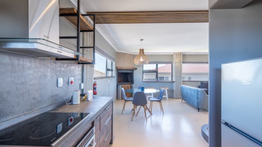5 Bedroom Property for Sale in Calypso Beach Western Cape